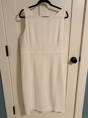 Ann Taylor White Textured Sleeveless Sheath Midi Dress